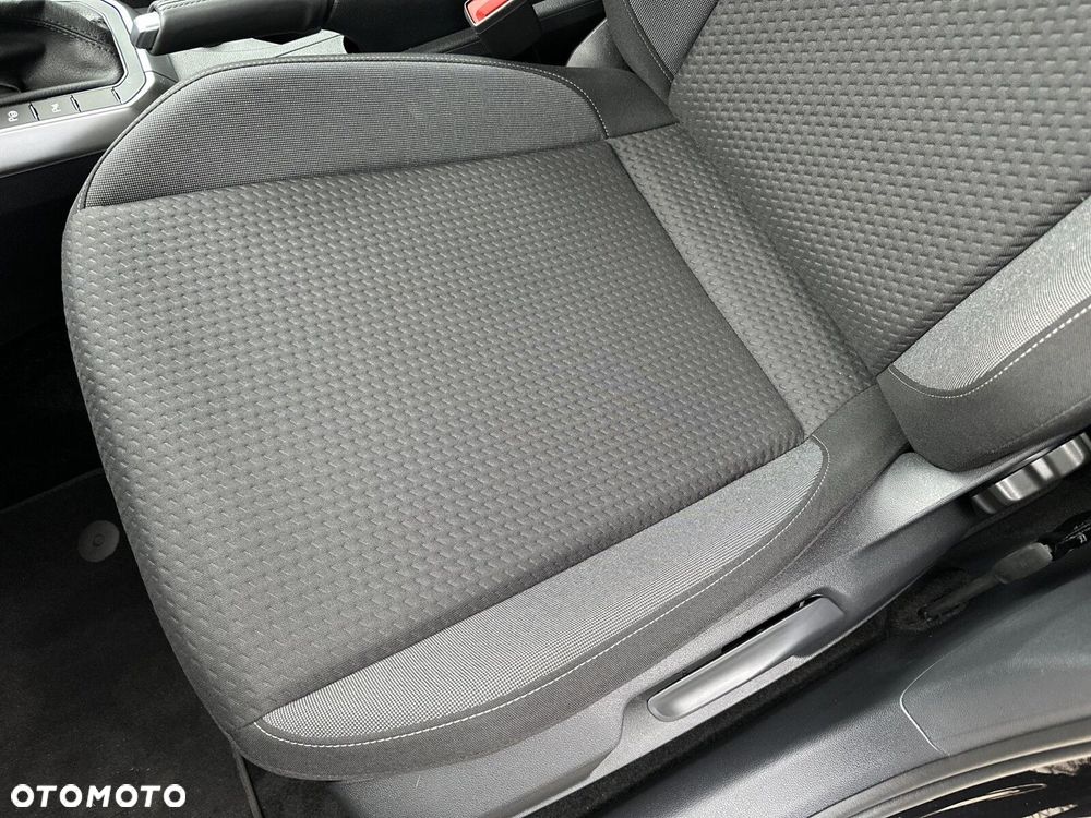 Volkswagen Taigo - 12