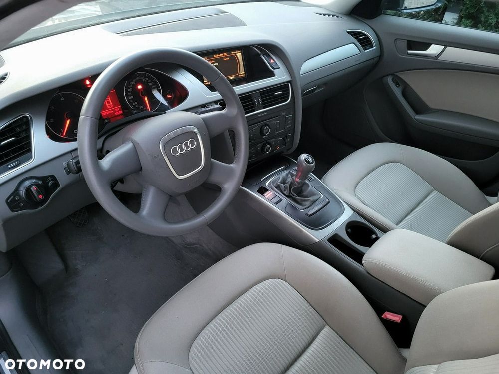 Audi A4 Limousine 2.0 TDI - 15