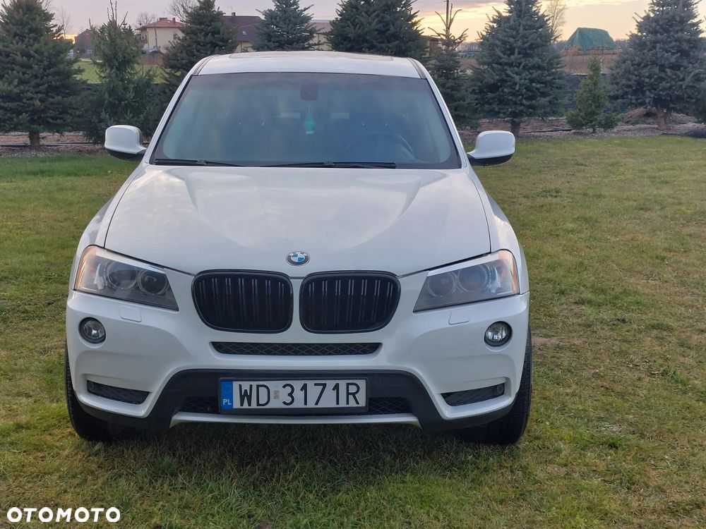BMW X3 28i xDrive - 1