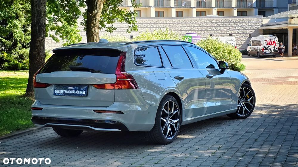 Volvo V60 T8 AWD Plug-In Hybrid Polestar Engineered - 9