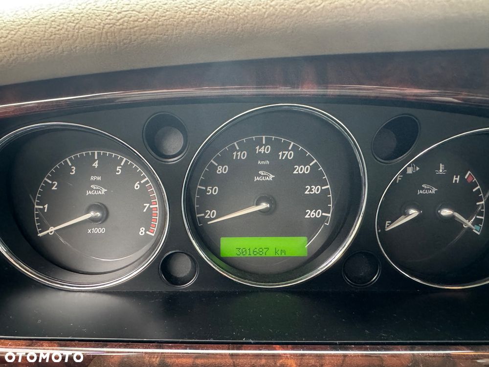 Jaguar XJ XJ8 3.5 - 10