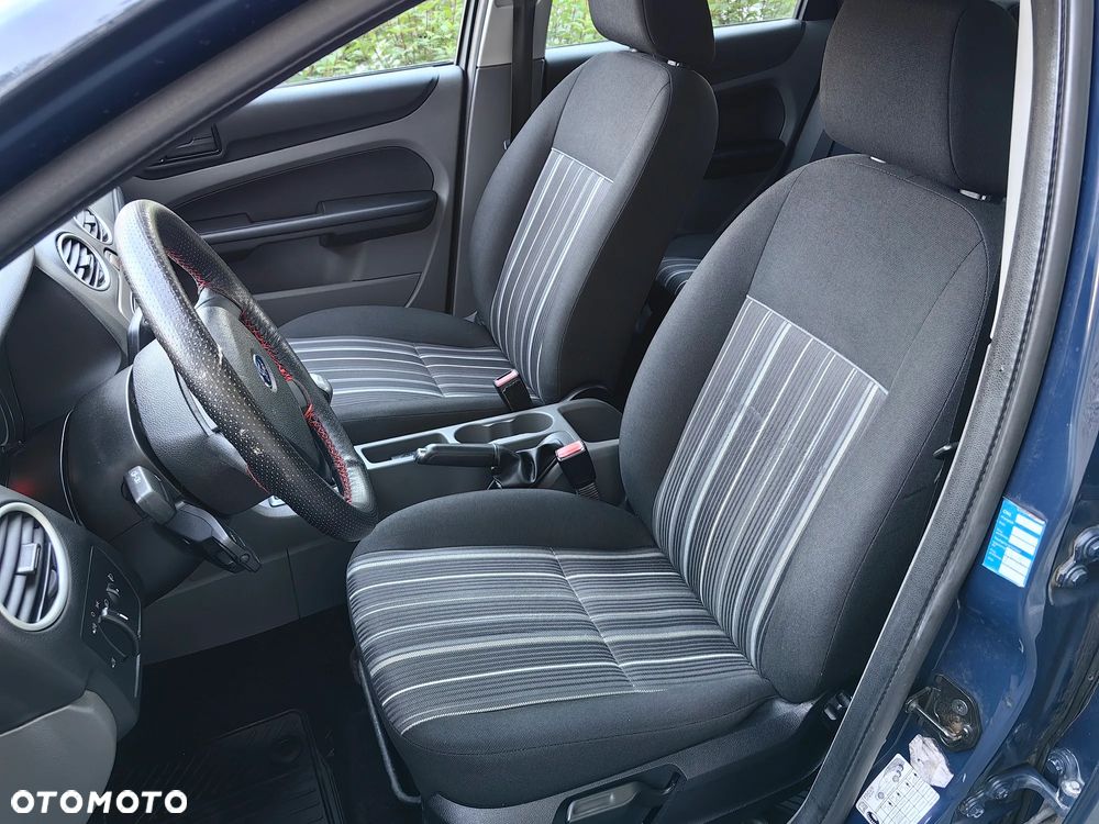 Ford Focus 1.6 TDCi Amber X - 15
