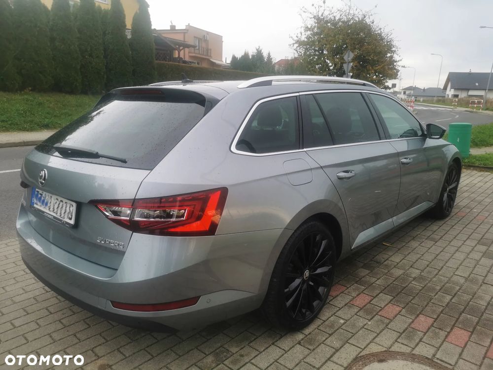 Skoda Superb 2.0 TDI DSG Premium Edition - 6
