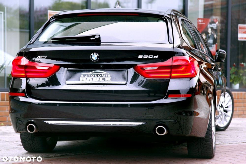 BMW Seria 5 520d xDrive Luxury Line - 23