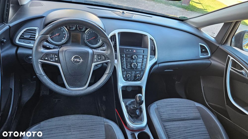 Opel Astra 1.4 Turbo ENERGY - 11
