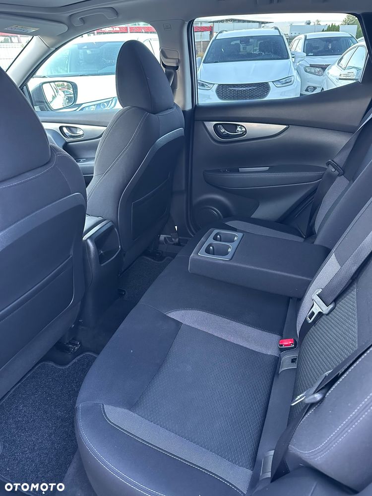 Nissan Qashqai 1.3 DIG-T N-Connecta EU6d - 7
