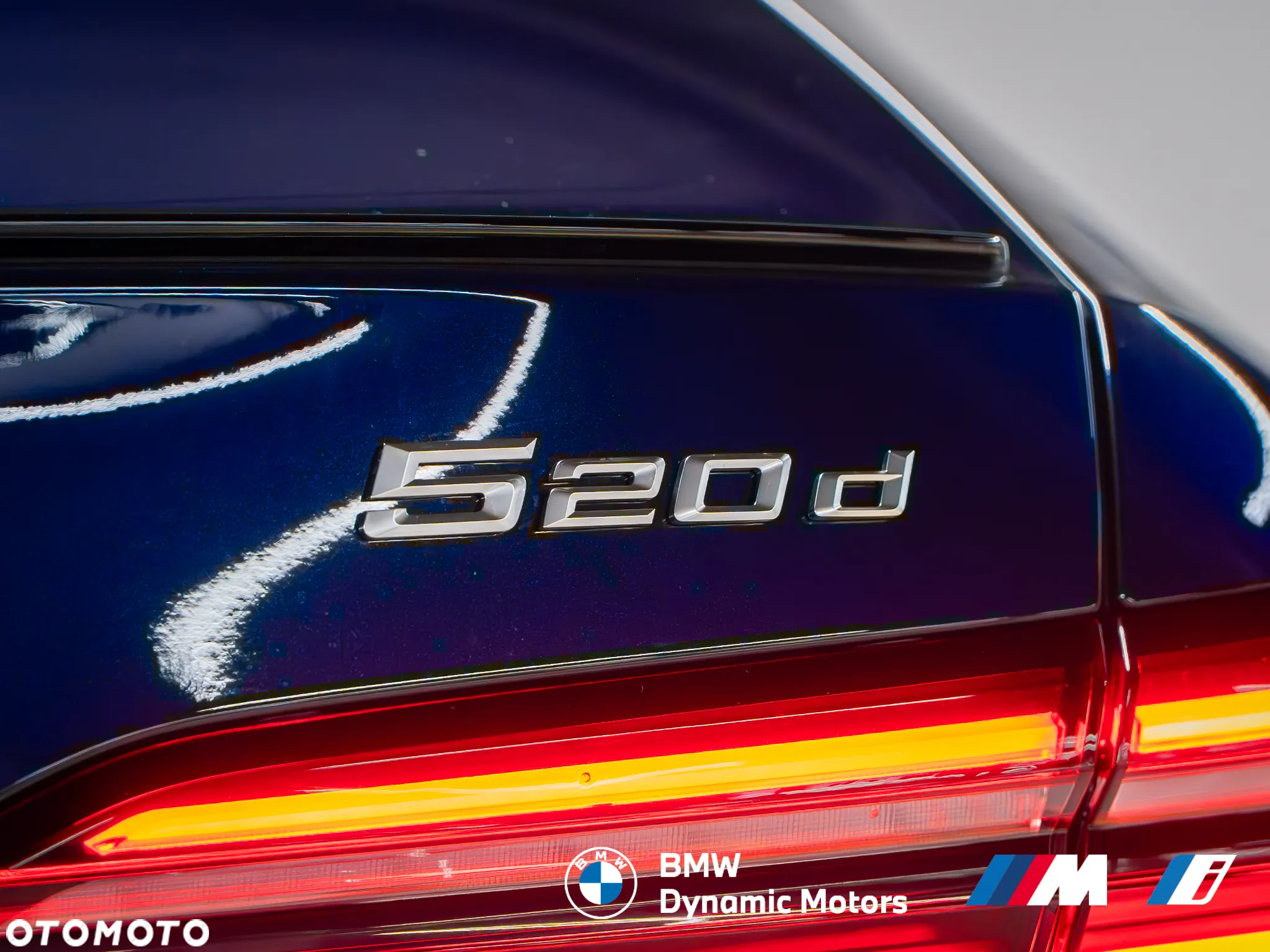 BMW Seria 5 520d xDrive - 12