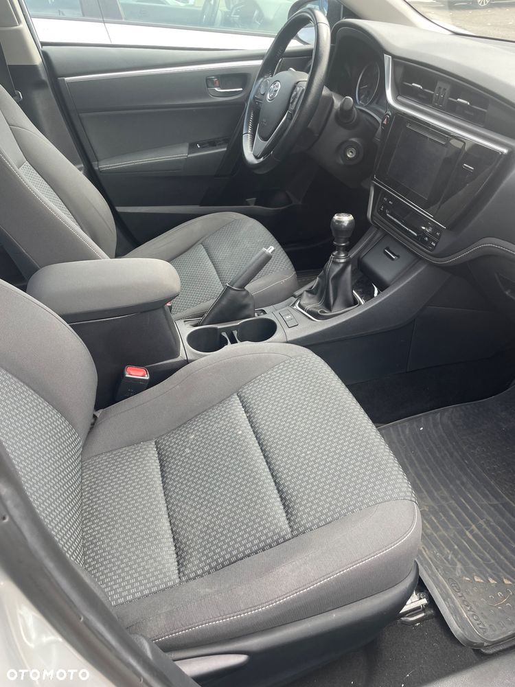 Toyota Corolla 1.6 Active - 14