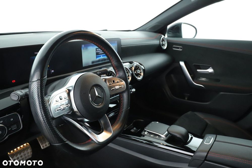 Mercedes-Benz CLA - 18