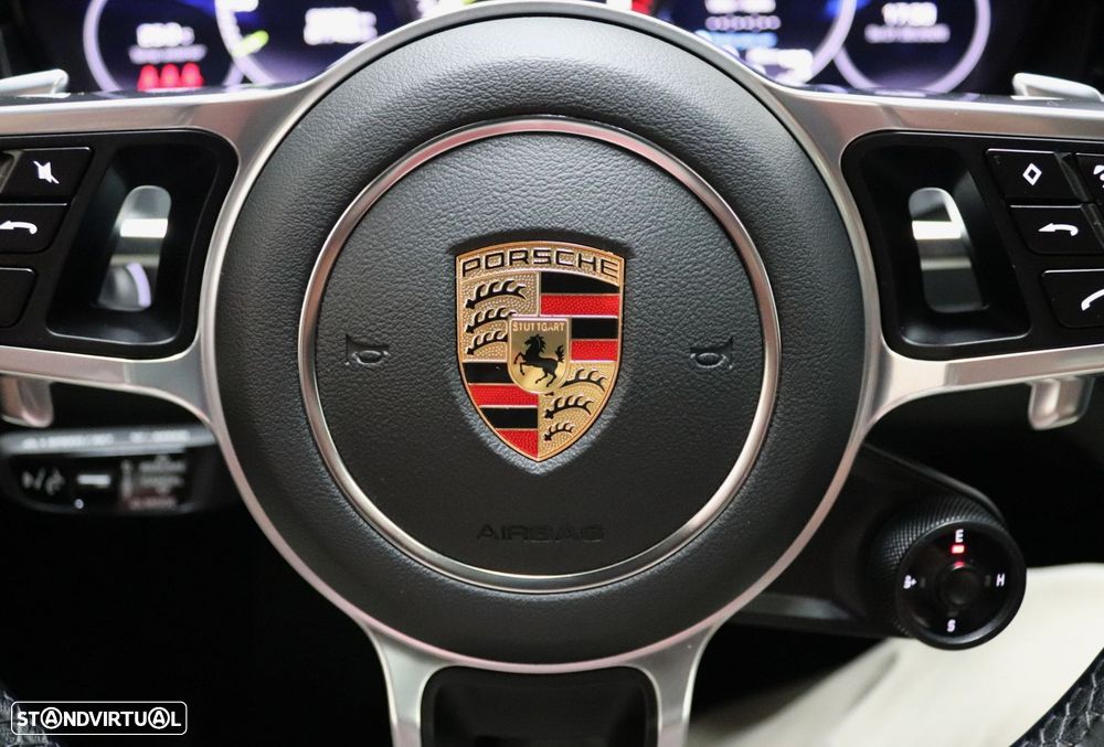 Porsche Cayenne Coupé E-Hybrid Platinum Edition - 25