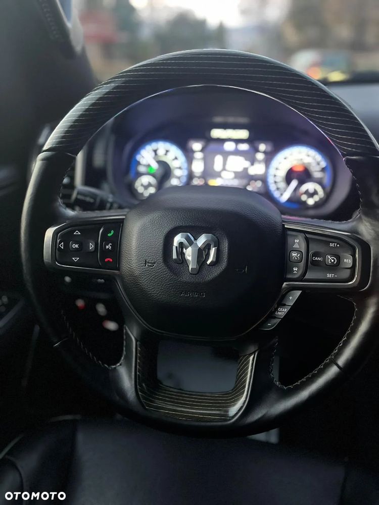 RAM 1500 Crew Cab Limited - 8