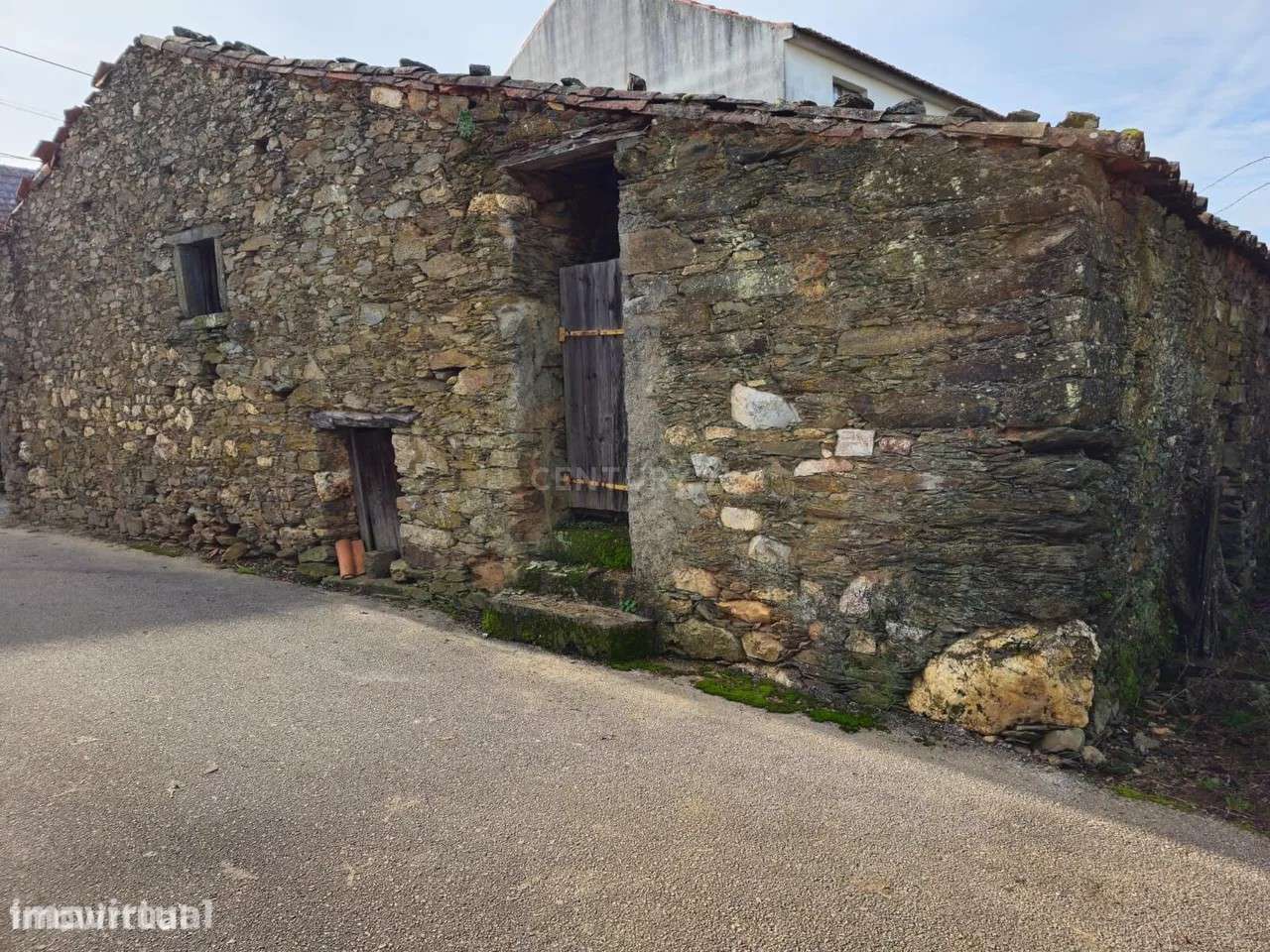 Moradia T3 com jardim e terraço em Oleiros - Grande imagem: 2/7