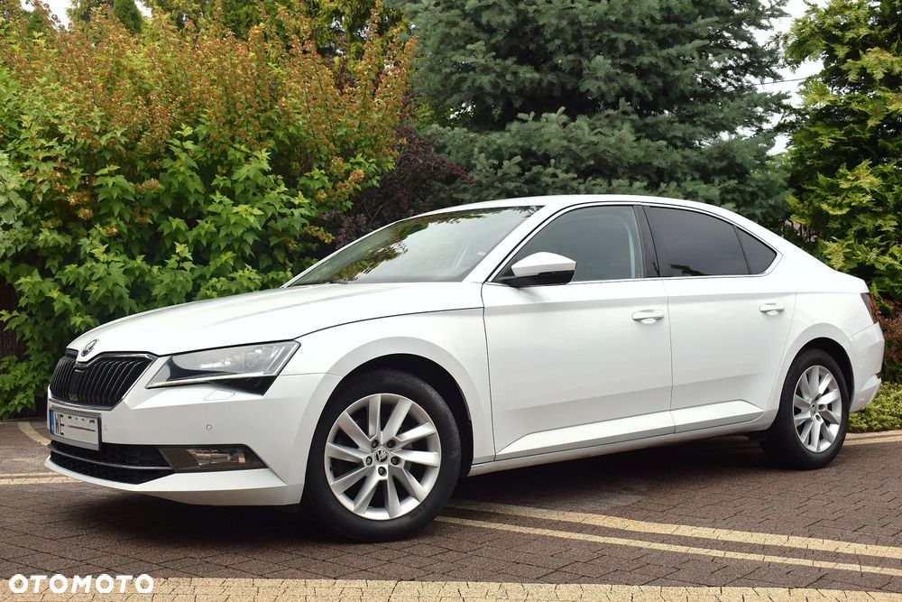 Skoda Superb 2.0 TDI SCR Style - 11