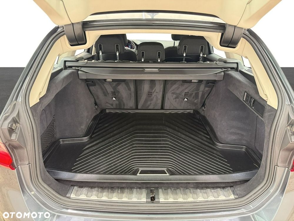 BMW Seria 3 - 12