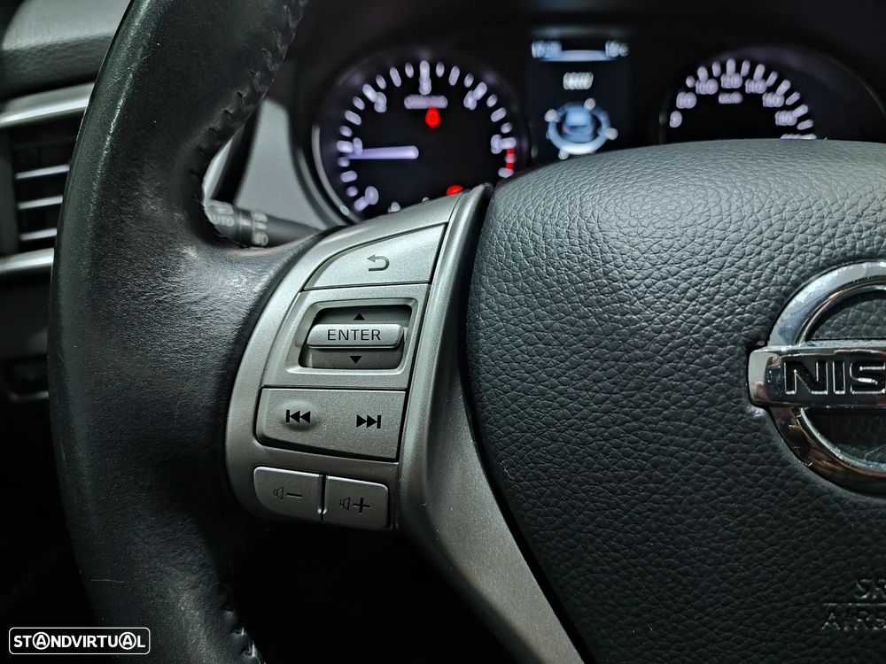 Nissan Qashqai 1.5 dCi N-Connecta - 22