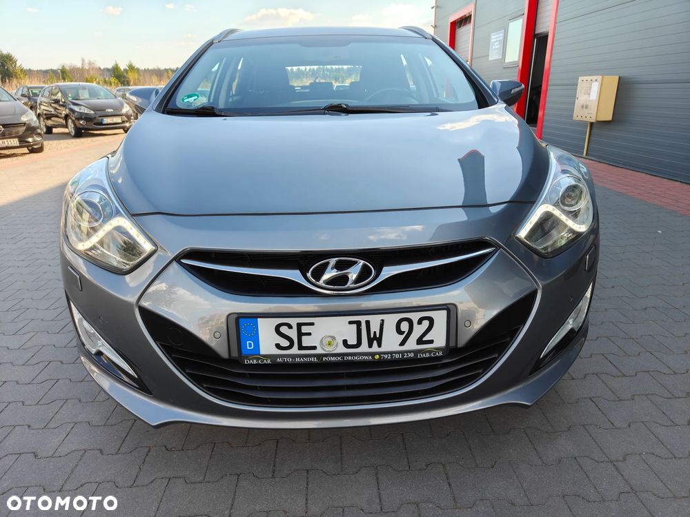 Hyundai i40 i40cw 1.7 CRDi Fifa World Cup Edition - 2