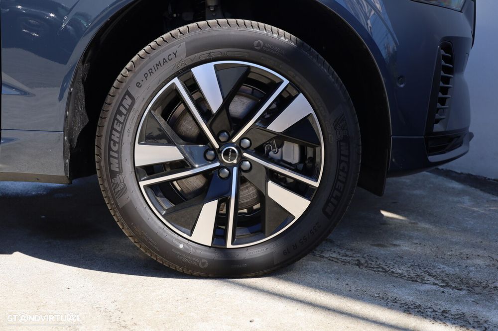 Volvo XC 60 2.0 T6 PHEV Plus Dark - 6