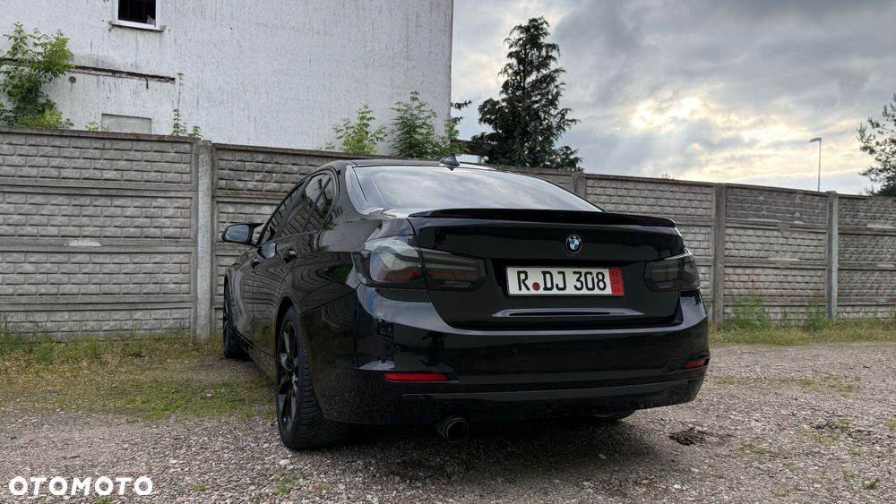 BMW Seria 3 - 35
