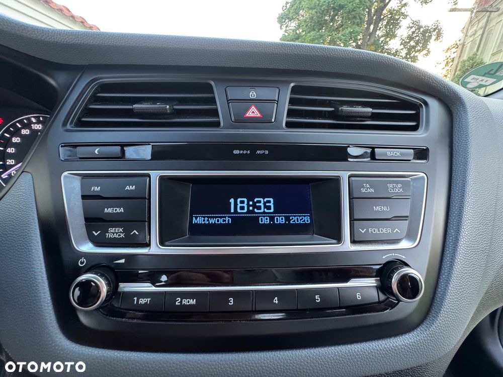 Hyundai i20 - 17