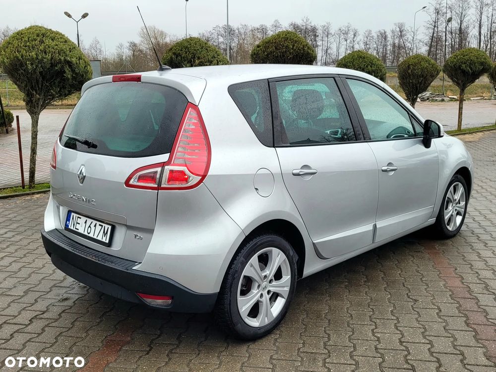 Renault Scenic TCe 130 Luxe - 12