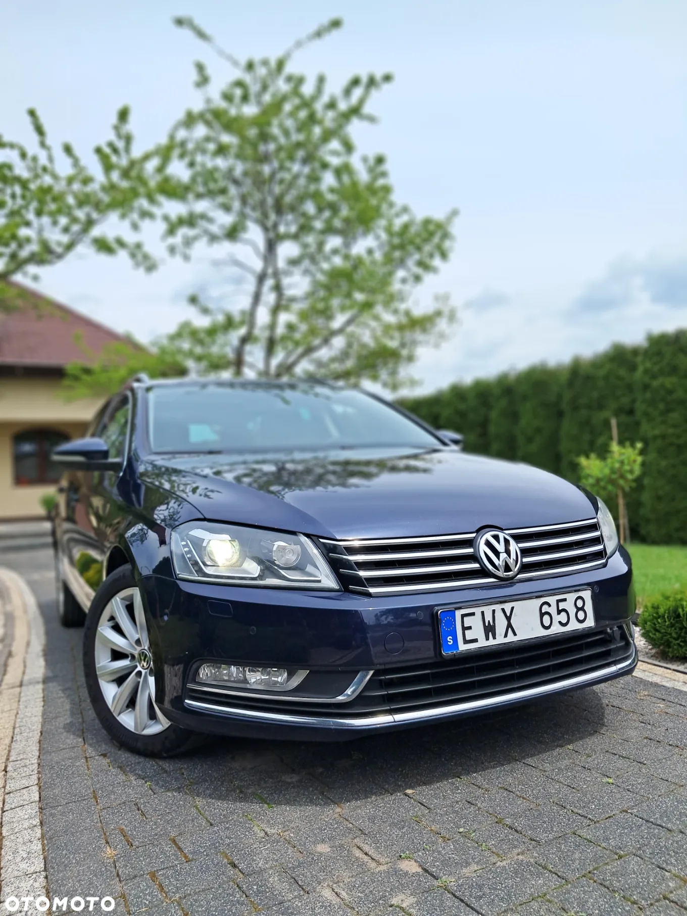 Volkswagen Passat Variant 2.0 TDI BlueMotion Technology Exclusive - 3