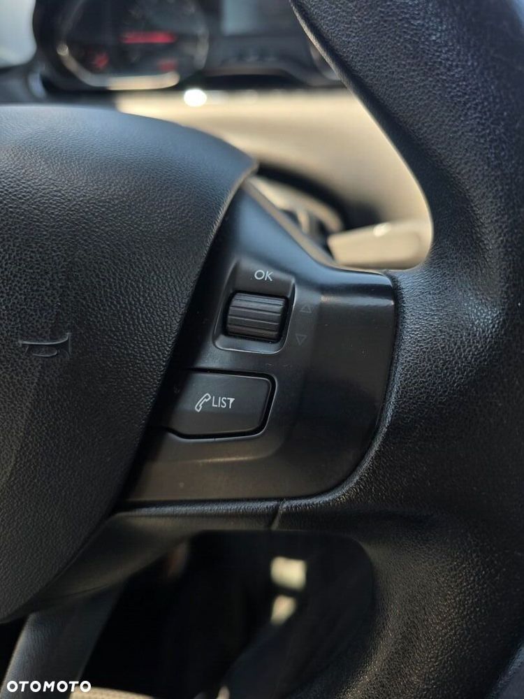 Peugeot 208 1.2 VTi Active - 10