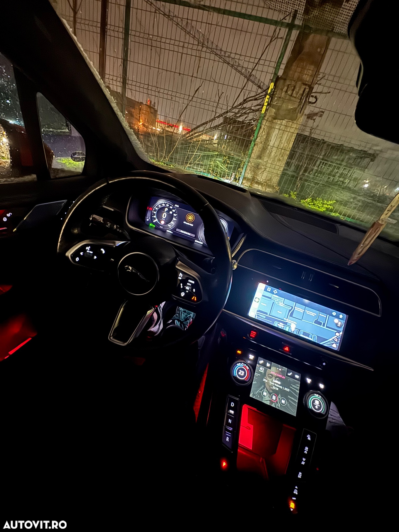 Jaguar I-Pace HSE - 13