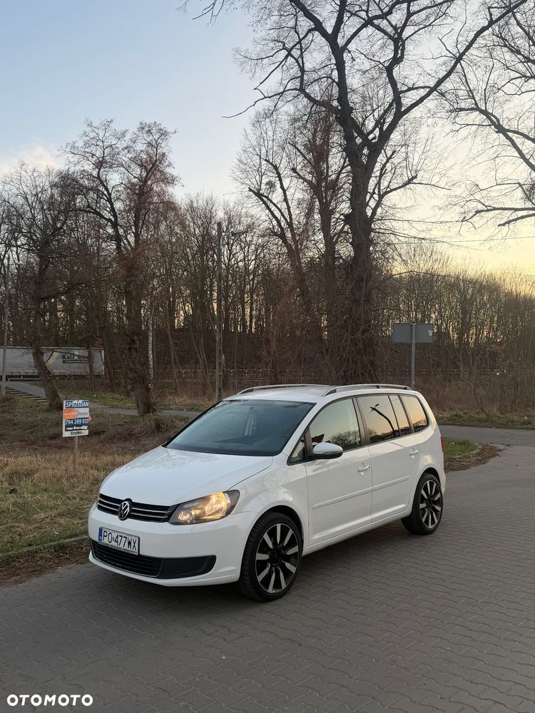 Volkswagen Touran 1.6 TDI DPF Cross DSG - 1