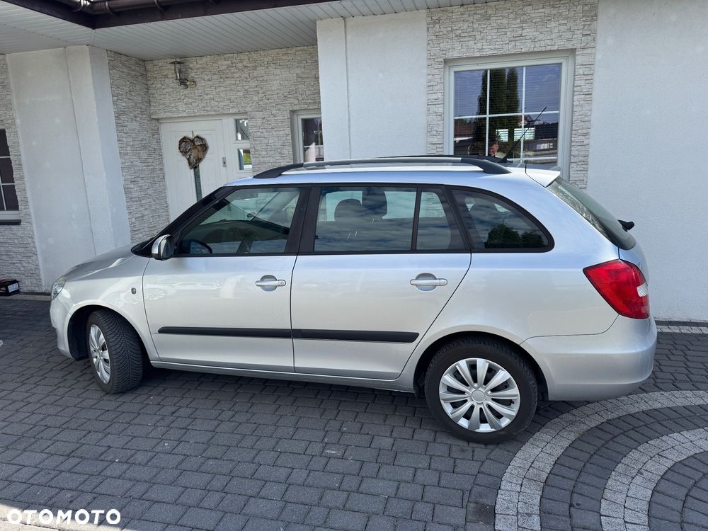 Skoda Fabia 1.2 TSI STYLE EDITION - 9