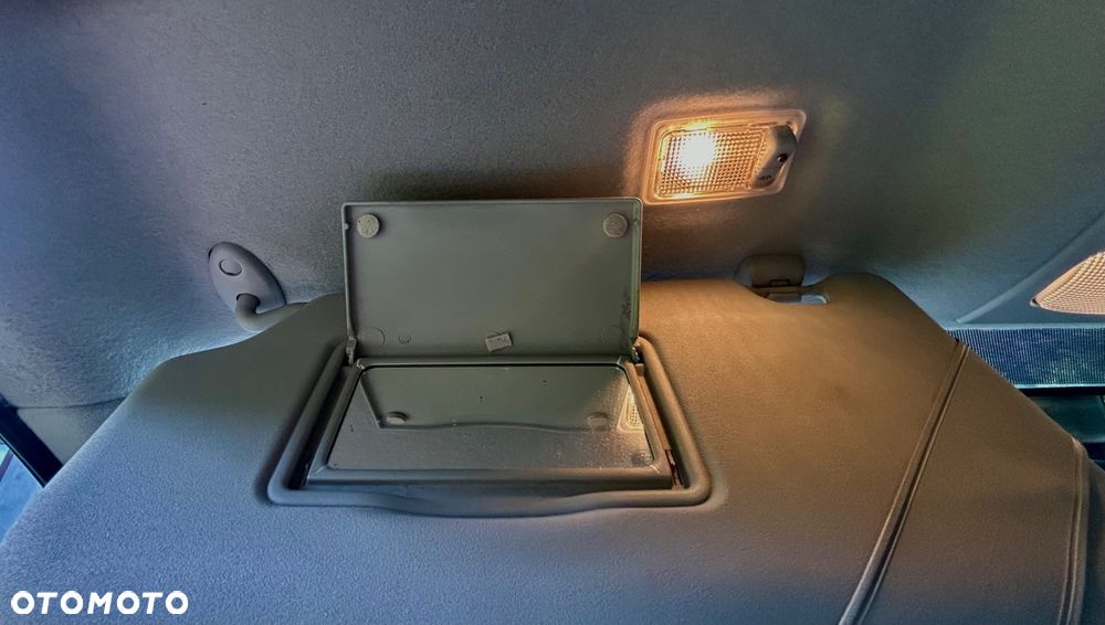 Ford Mondeo 1.6 Trend - 14