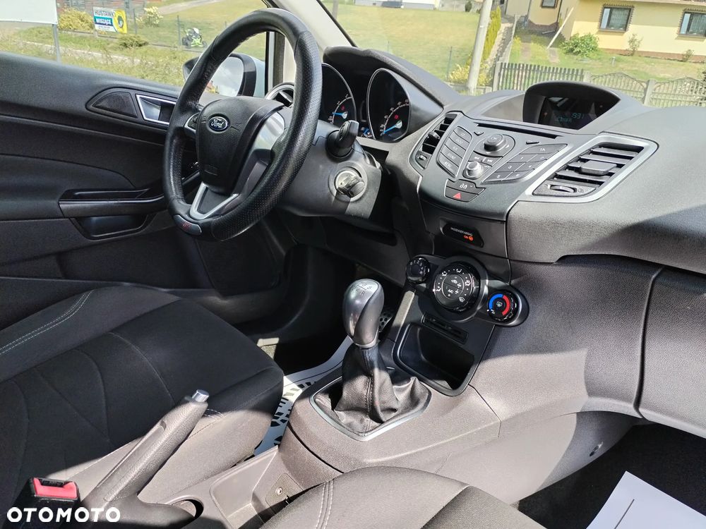 Ford Fiesta - 16