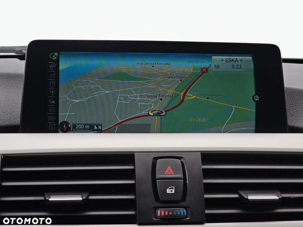 BMW Seria 3 320d Efficient Dynamics - 21