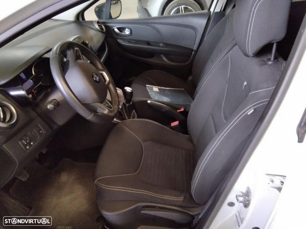 Renault Clio Sport Tourer - 4