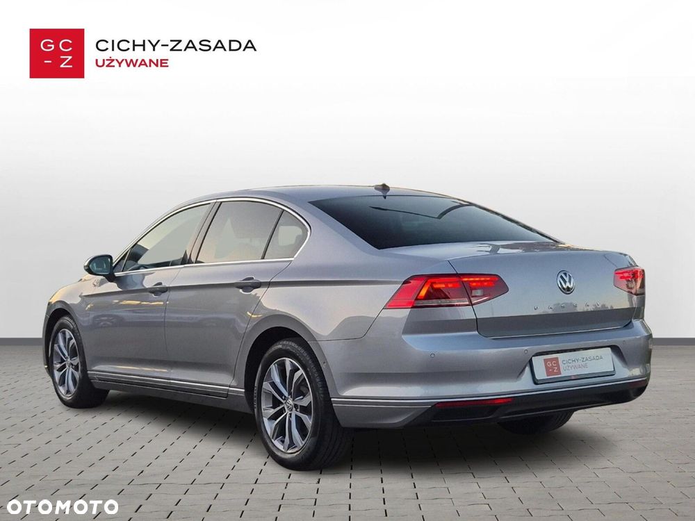 Volkswagen Passat 2.0 TDI EVO Business DSG - 3