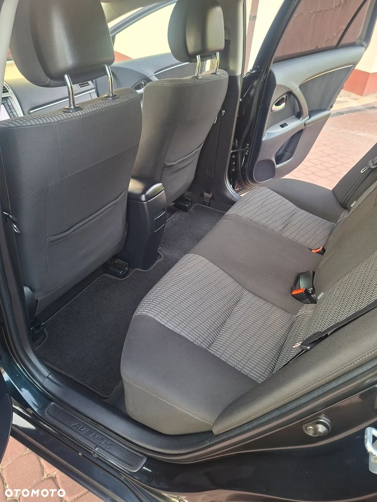 Toyota Avensis 1.8 Edition - 17