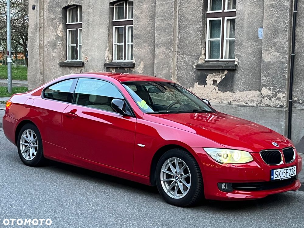 BMW Seria 3 318i Edition Exclusive - 21