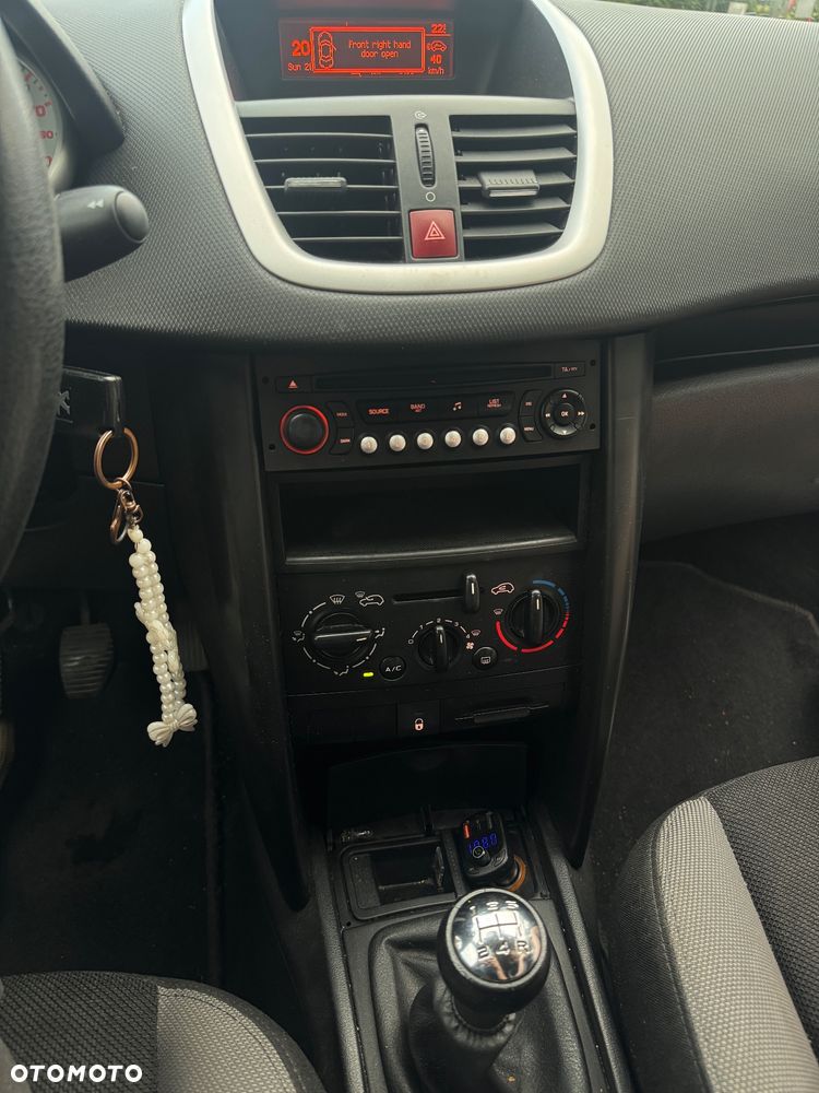 Peugeot 207 1.4 16V Sporty - 14
