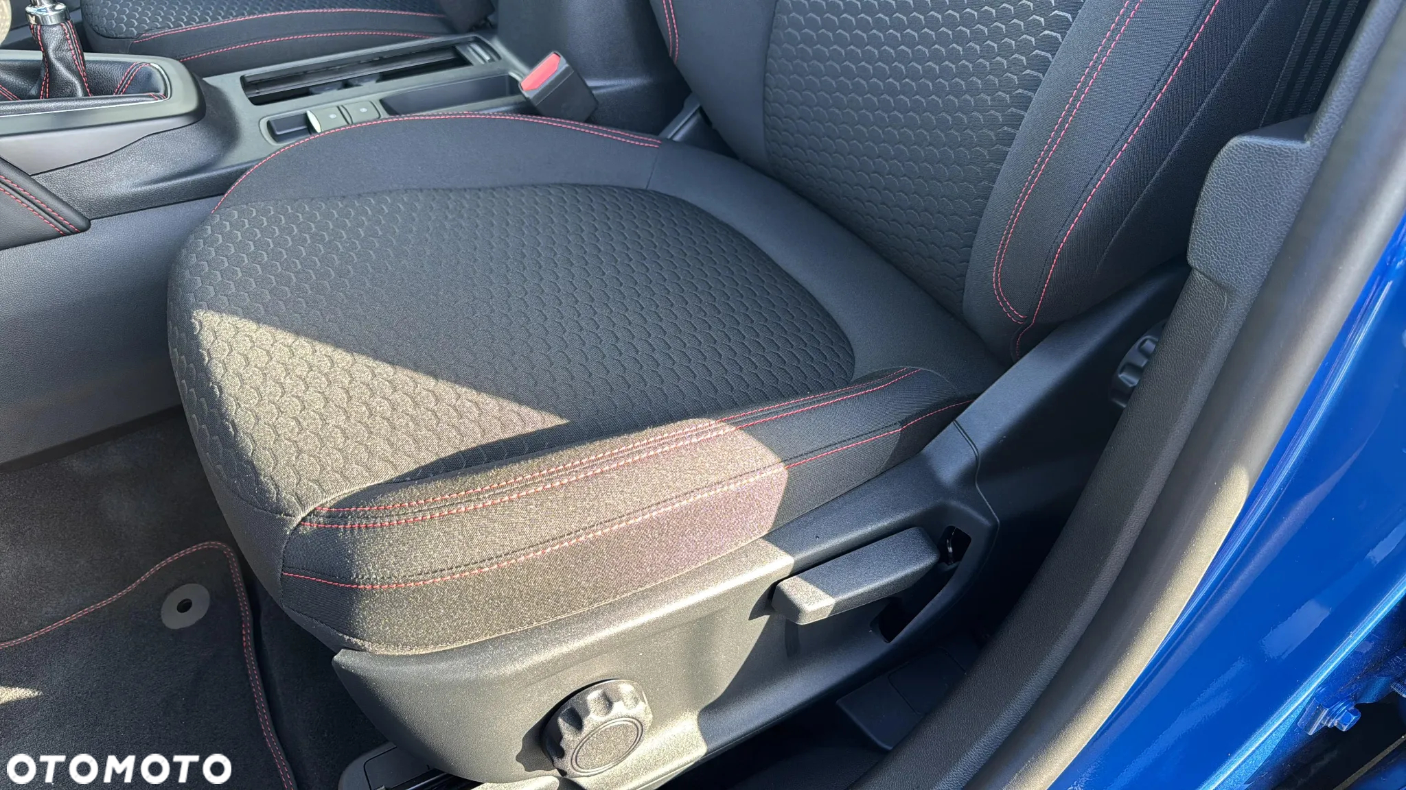 Ford Kuga - 10