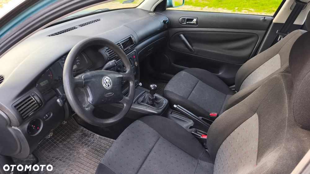 Volkswagen Passat 1.8T - 6