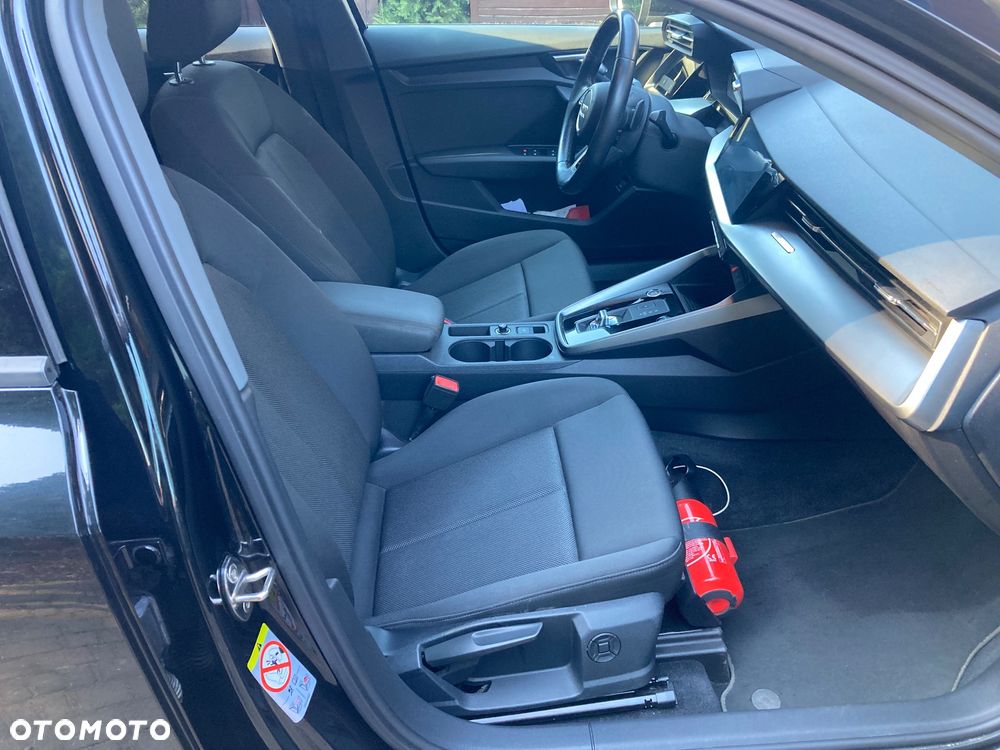 Audi A3 Limousine 35 TFSI Sport S tronic - 17