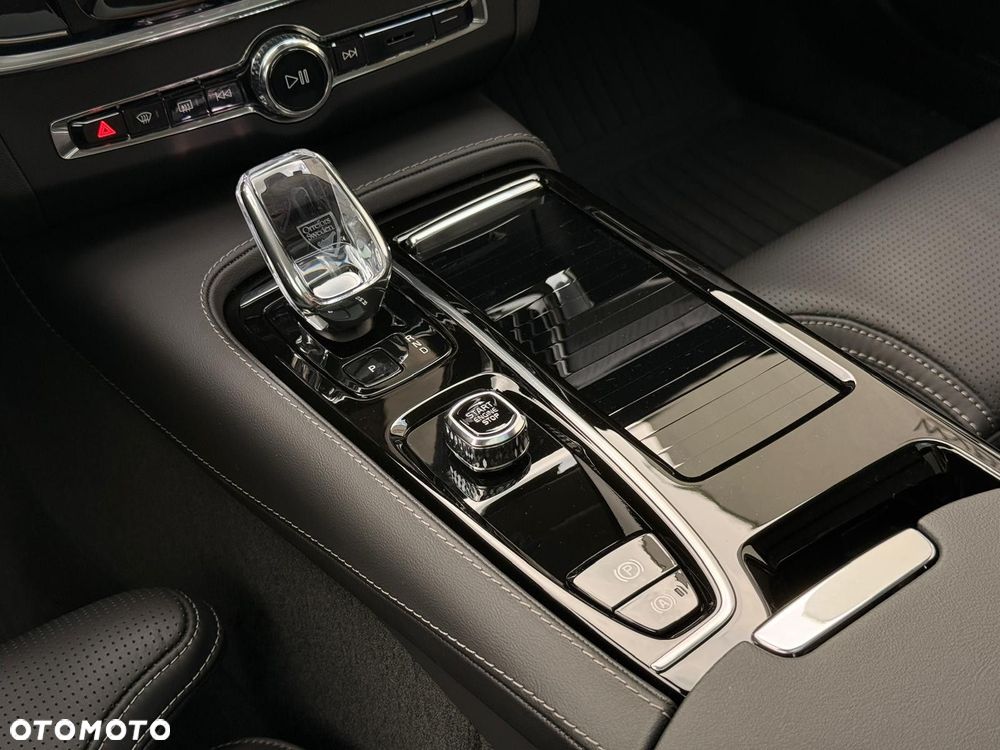 Volvo V90 - 17