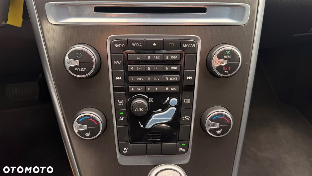 Volvo XC 60 D4 Geartronic Edition Pro - 12
