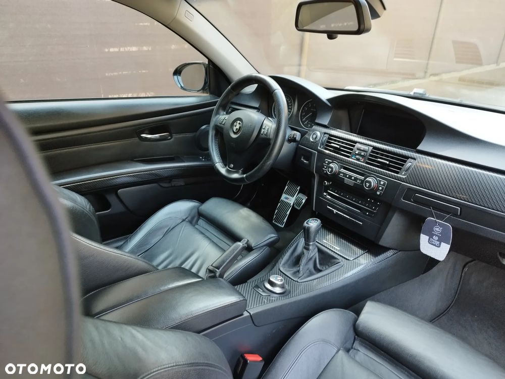 BMW Seria 3 335i - 22