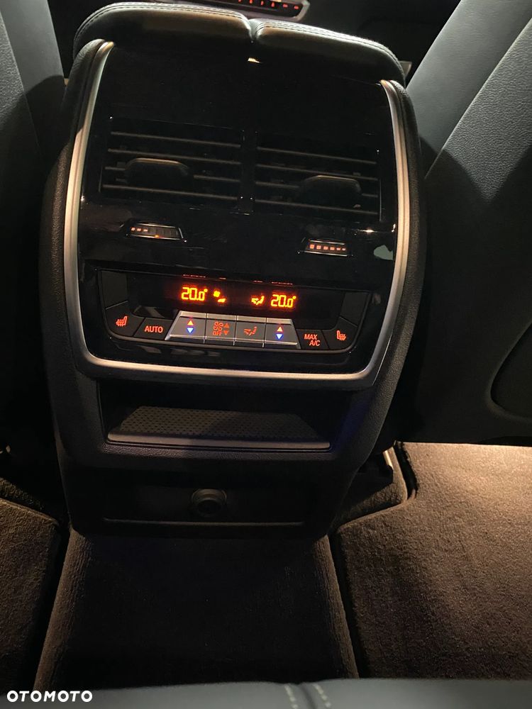 BMW X5 xDrive40i sport - 13