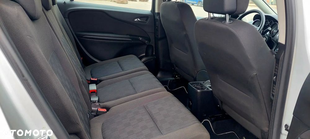 Opel Zafira Tourer 2.0 CDTI Style - 26