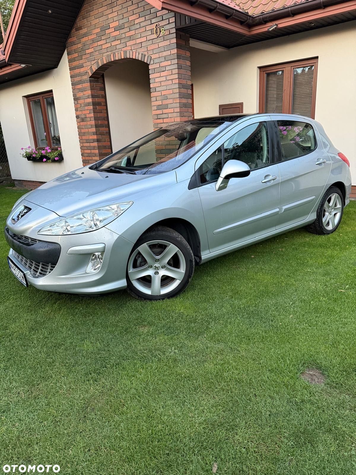 Peugeot 308 1.6 Premium Plus - 1