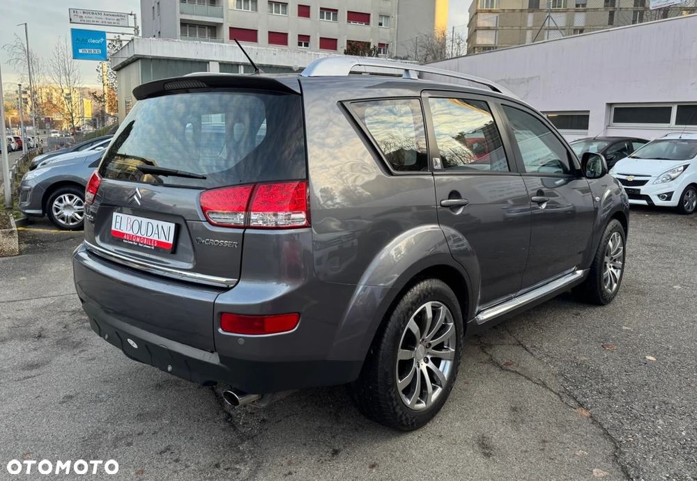 Citroën C-Crosser 2.4 Exclusive - 3