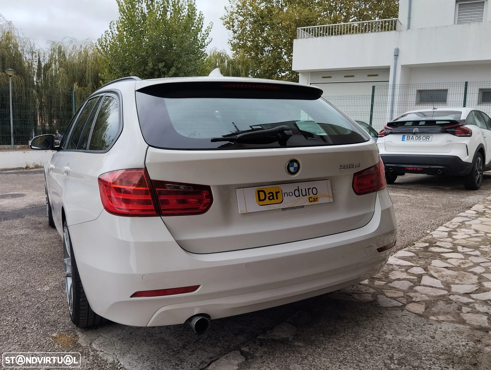 BMW 318 d Touring Line Sport - 12