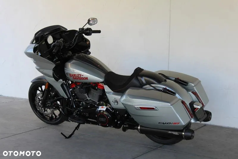 Harley-Davidson Touring Road Glide - 4