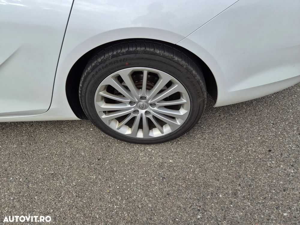 Opel Insignia - 3